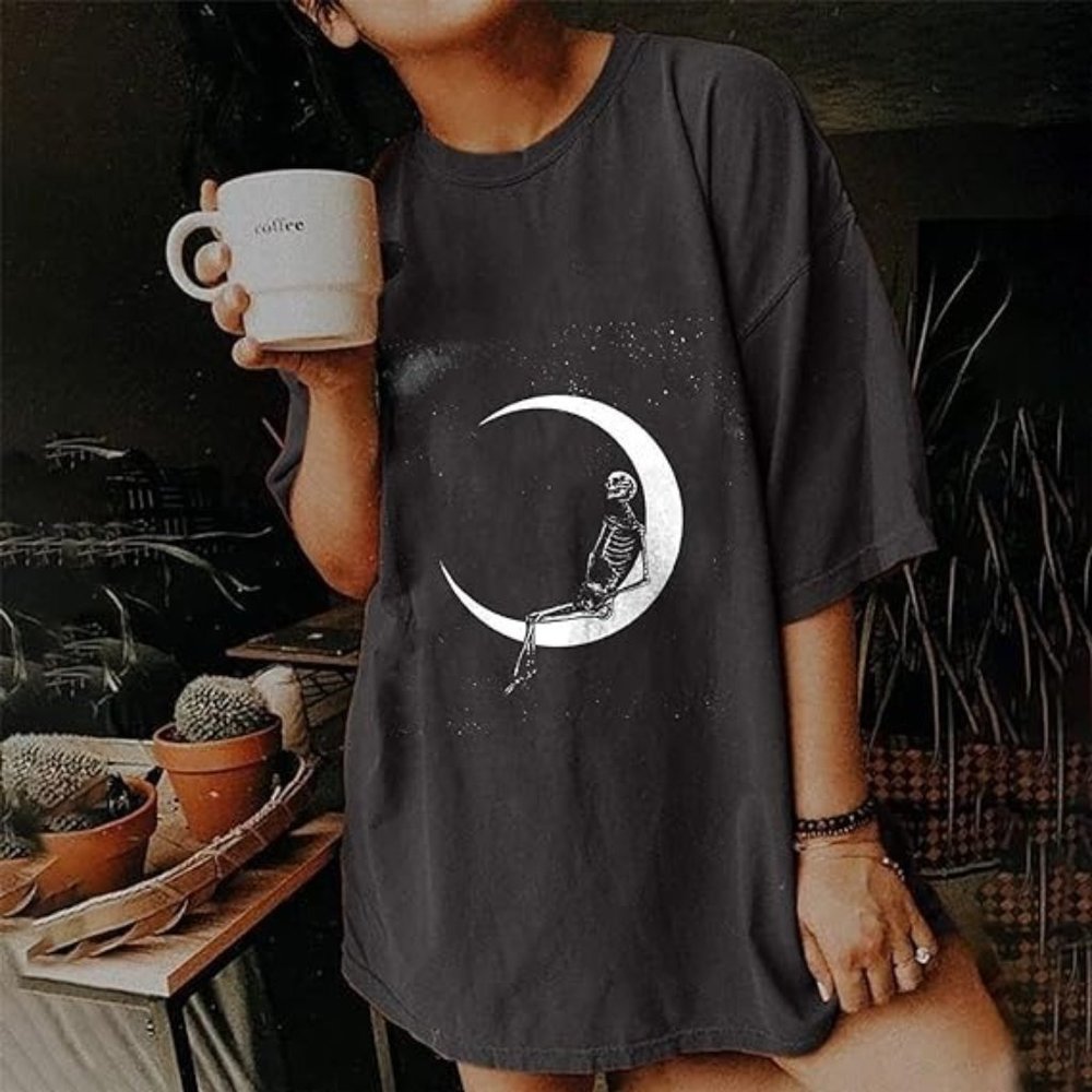Vintage Shirts For Women Cute Graphic Tee Spring Short Sleeve Tops Oversized Tsh